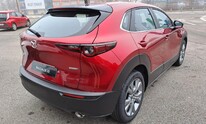 Mazda CX-30, Center - Line