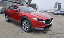 Mazda CX-30, Center - Line