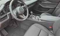 Mazda CX-30, Center - Line