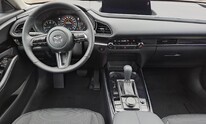 Mazda CX-30, Center - Line