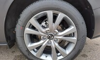 Mazda CX-30, Center - Line