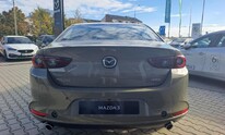 Mazda 3, Centre - Line