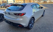 Mazda 3, Centre-line