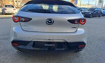 Mazda 3, Centre-line