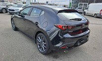 Mazda 3, Centre -Line