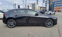 Mazda 3, Centre -Line