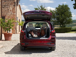 Mazda CX-80 exteriér